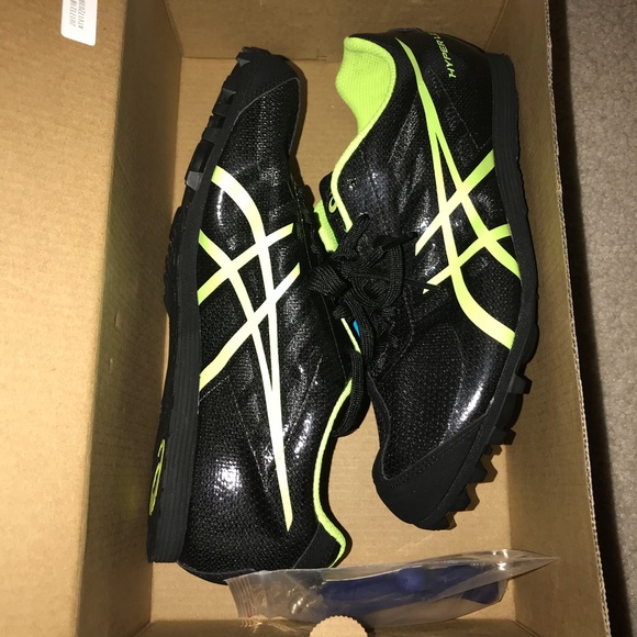 ASICS brand new spikes, women’s size 7.5 - Picture 3 of 4
